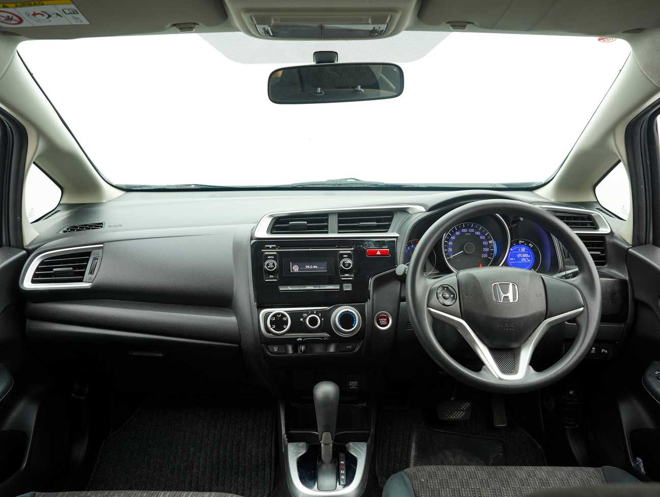 used 2014 Honda Jazz E 1.5