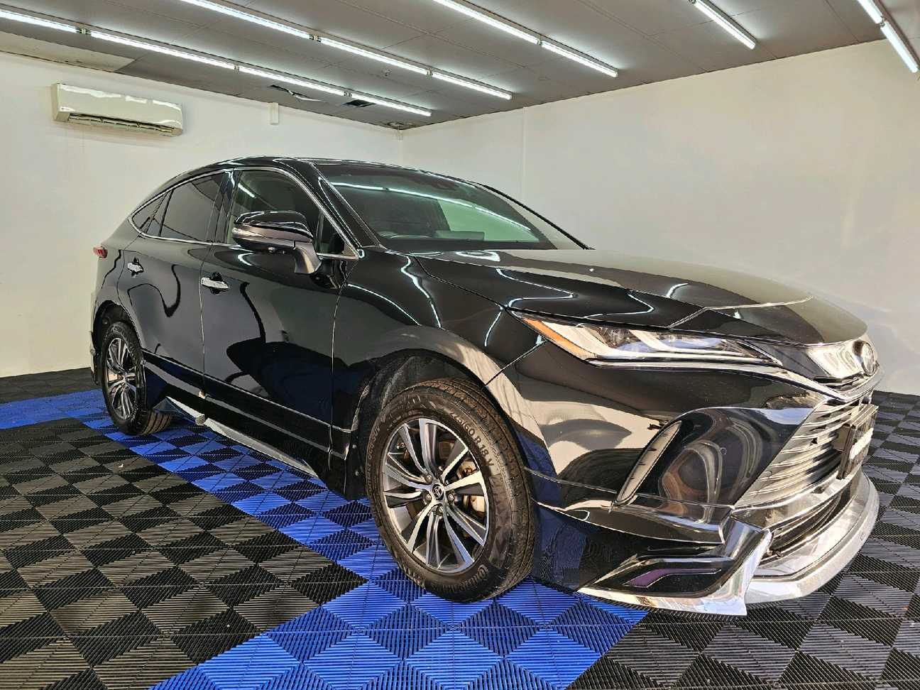 used 2020 Toyota Harrier  2.0