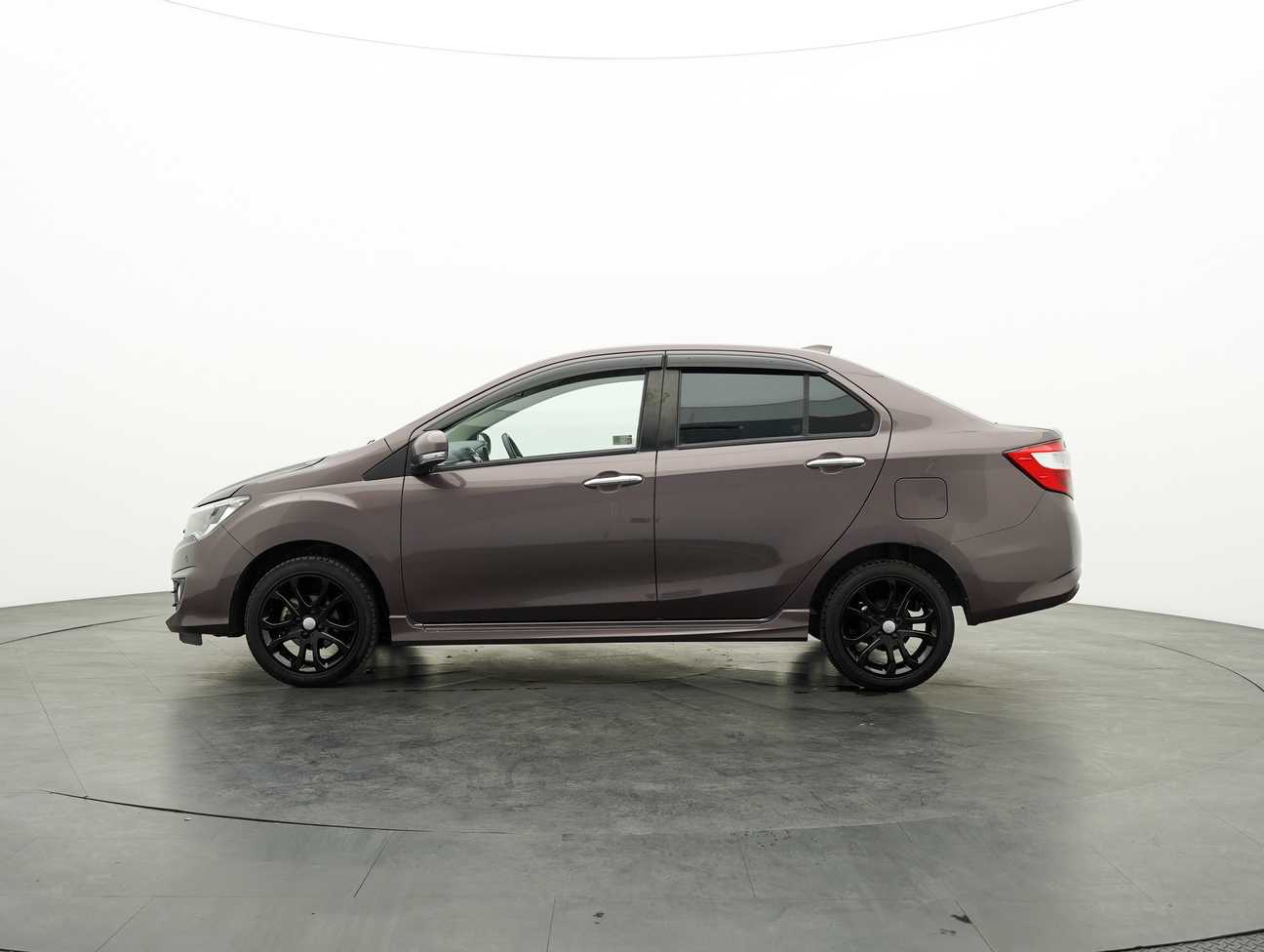 terpakai 2017 Perodua Bezza Advance Premium 1.3