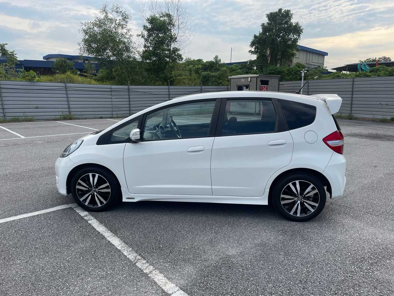 terpakai 2014 Honda Jazz  1.5