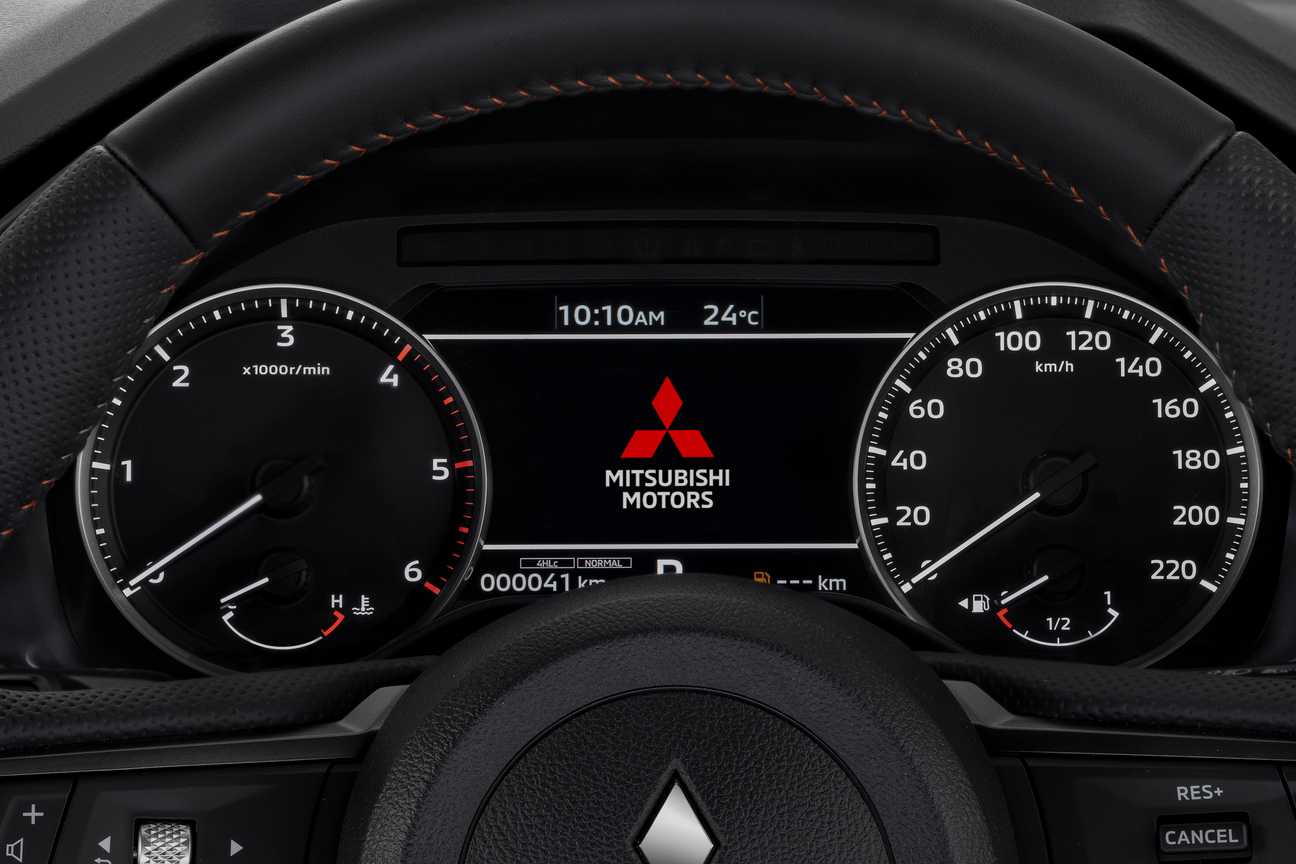 used 2025 Mitsubishi Triton Athlete Dual Cab 4X4 2.4