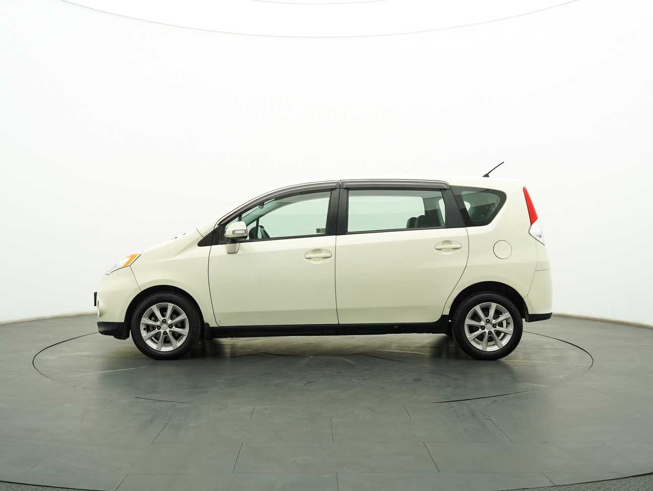 used 2012 Perodua Alza EZ 1.5