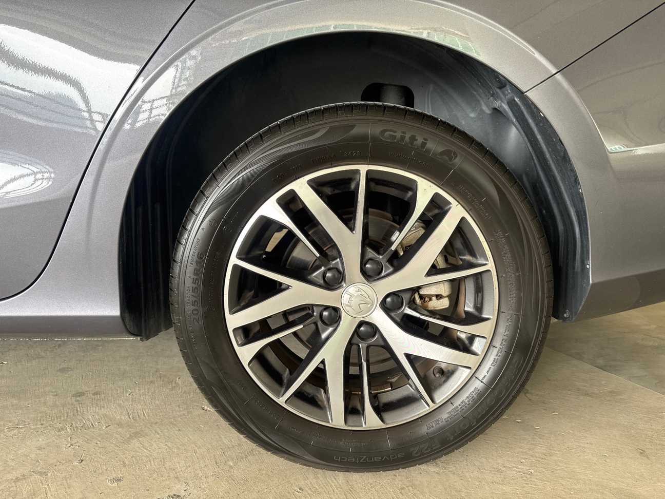 used 2024 Proton S70 Premium 1.5