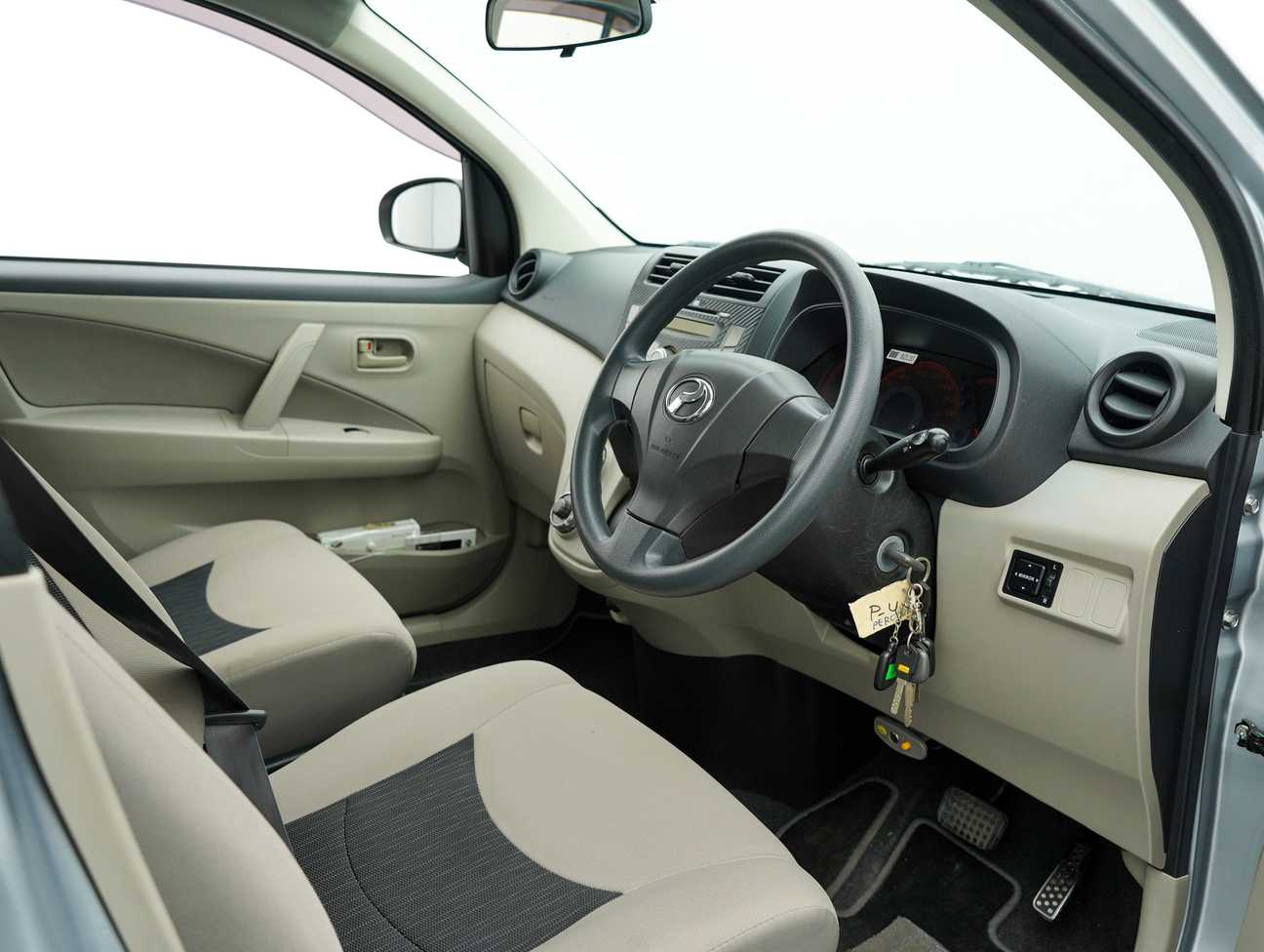 terpakai 2013 Perodua MYVI EZ 1.3