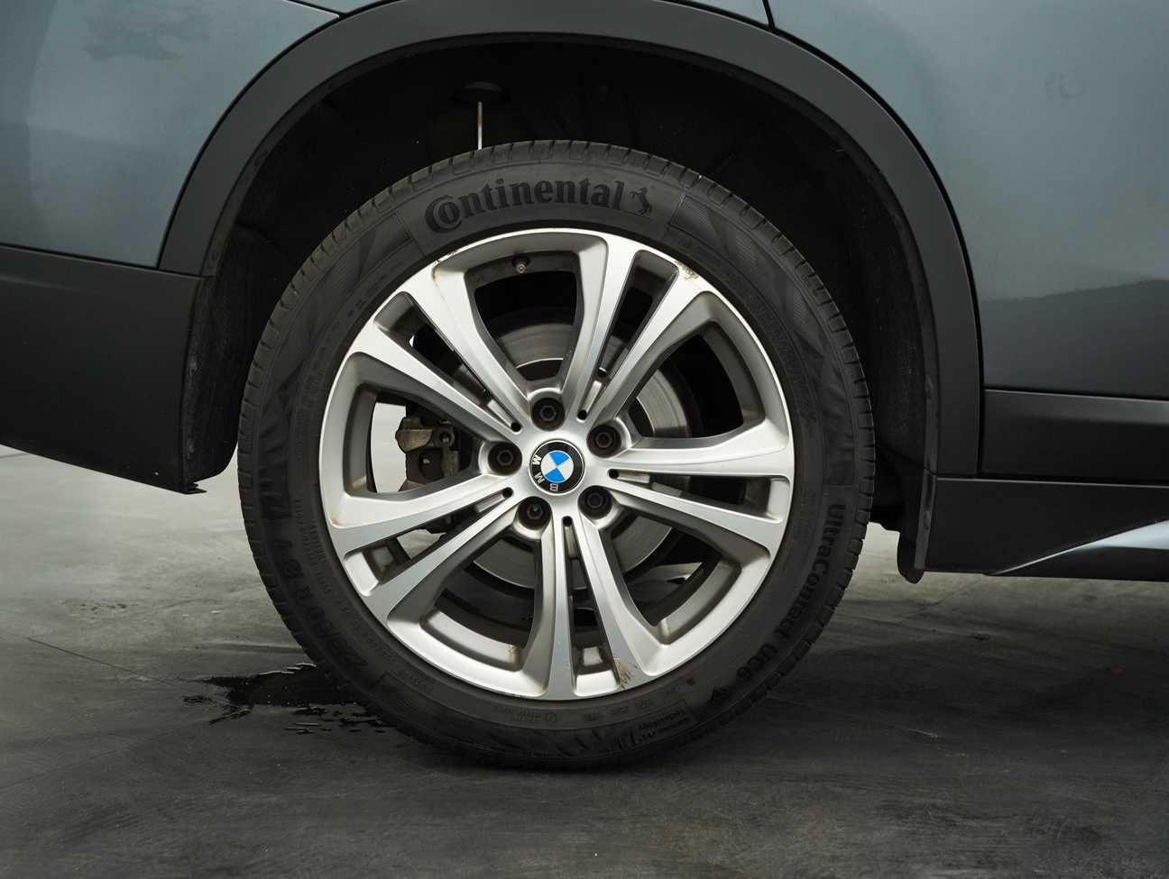 terpakai 2017 BMW X1 sDrive20i Sport Line 2.0