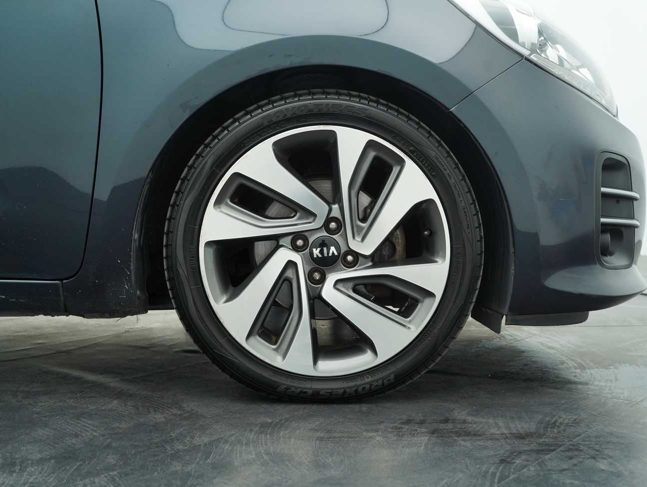 terpakai 2015 Kia Rio SX 1.4