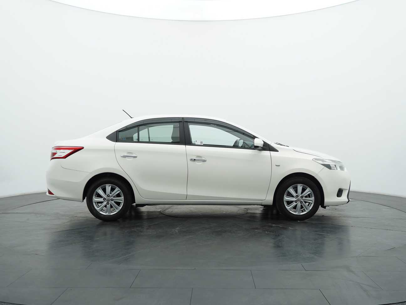 used 2015 Toyota Vios J 1.5