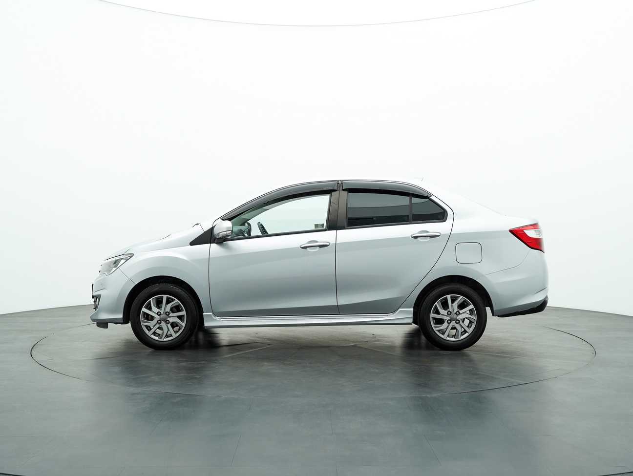 used 2018 Perodua Bezza Advance Premium 1.3