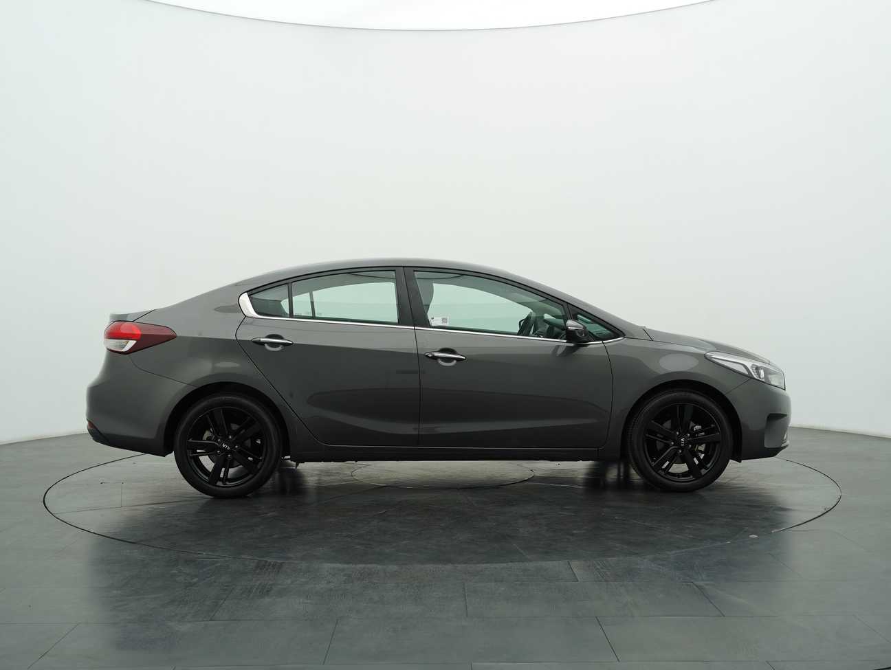 terpakai 2022 Kia Cerato YD 1.6