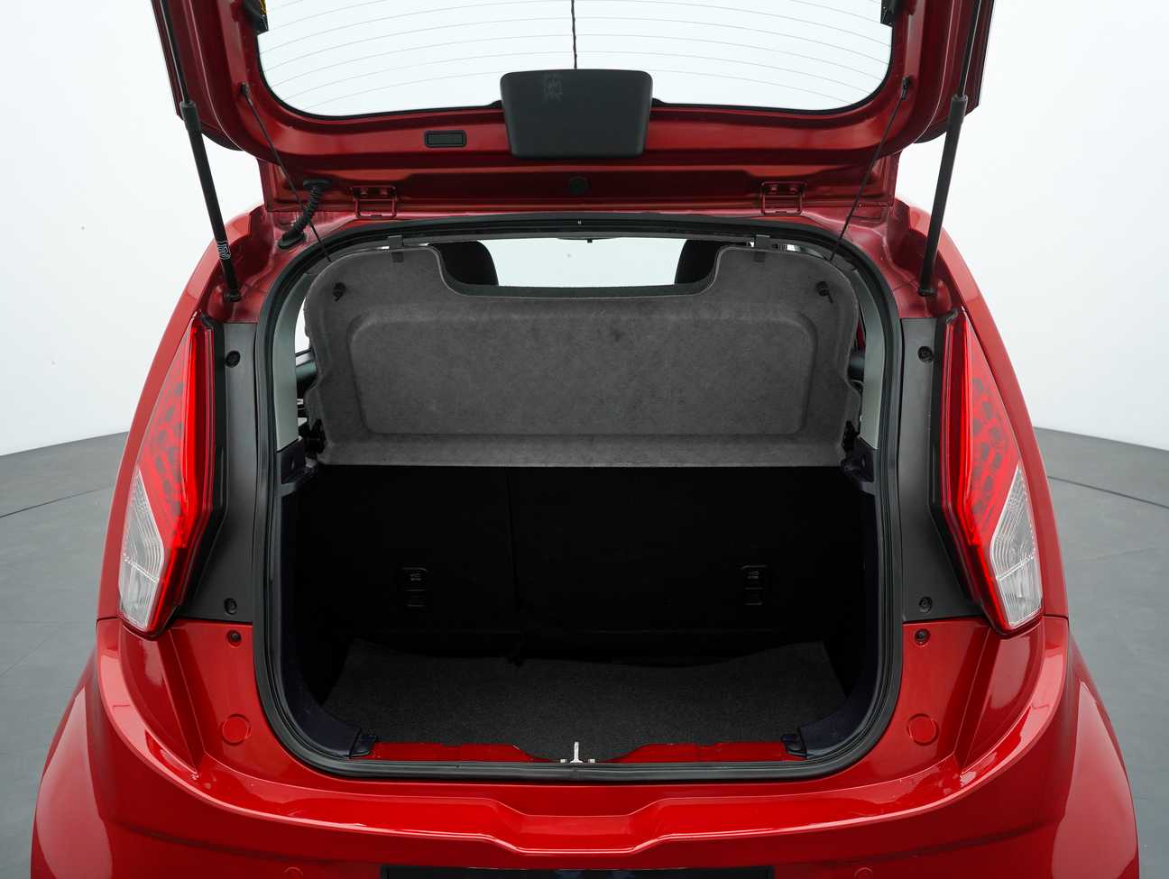 used 2018 Proton Iriz Standard 1.3