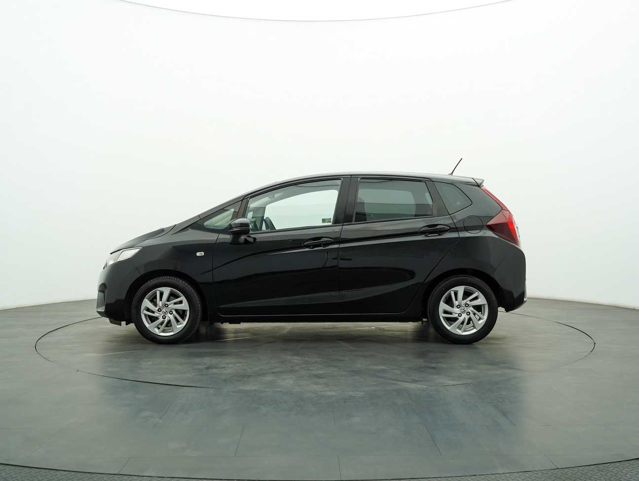used 2015 Honda Jazz E 1.5