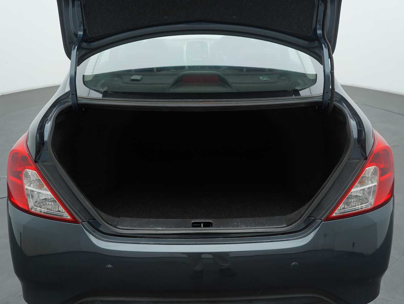 used 2015 Nissan Almera VL 1.5