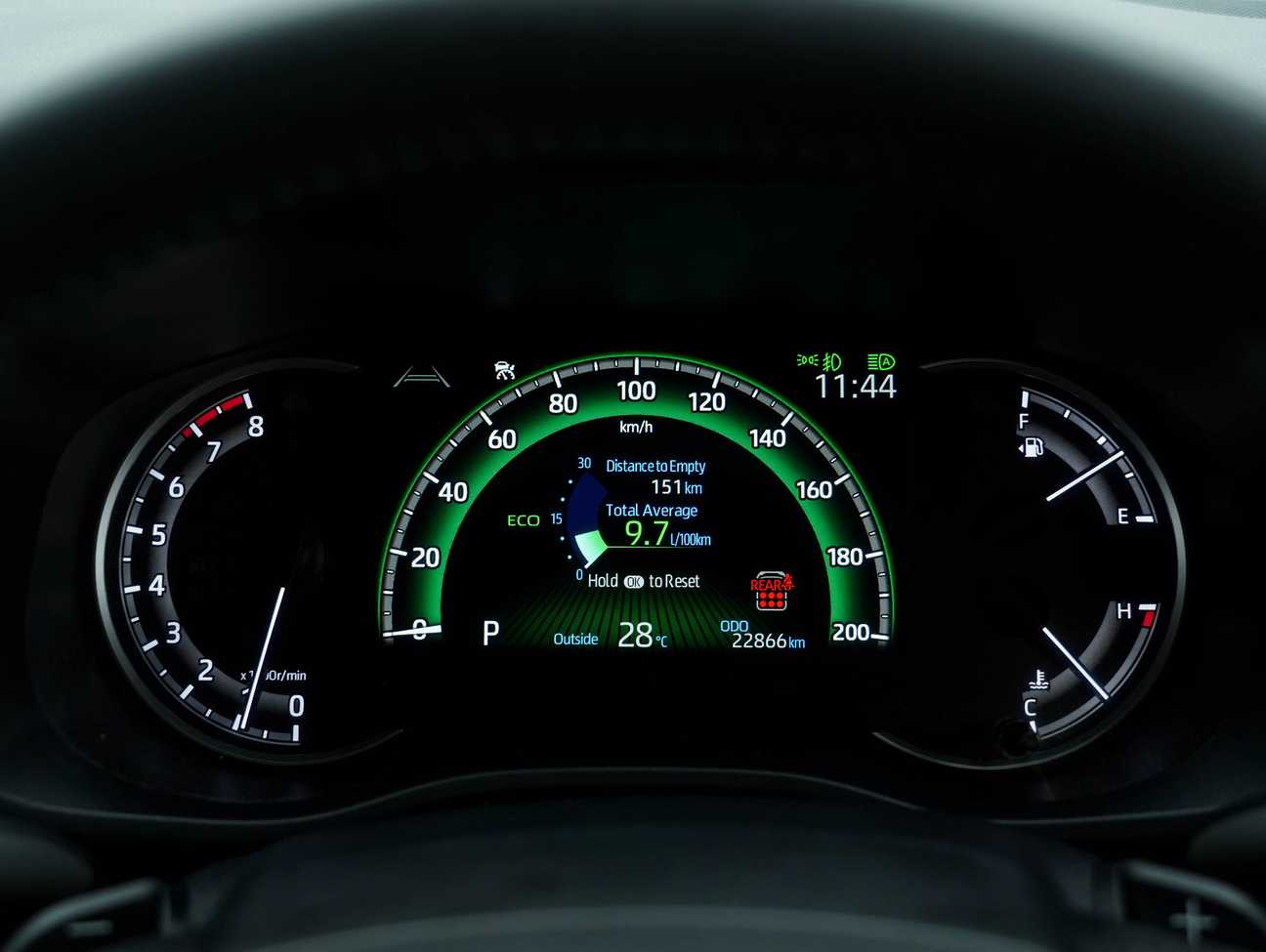 used 2023 Toyota Innova Zenix V 2.0