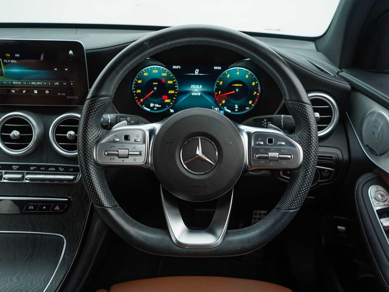 used 2020 Mercedes-Benz GLC300 4MATIC AMG Line 2.0