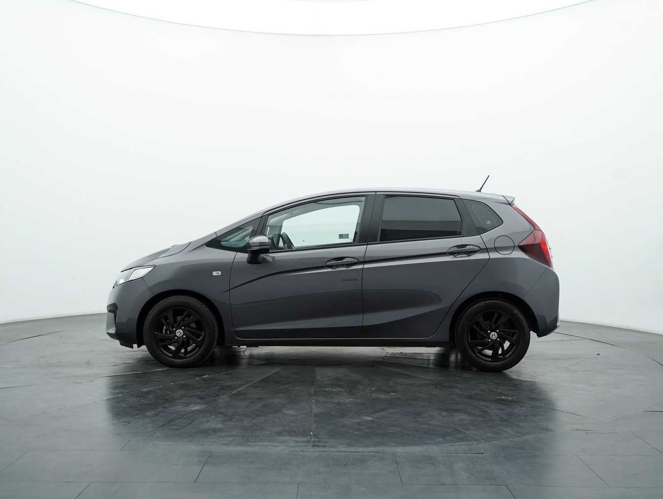 used 2014 Honda Jazz E 1.5