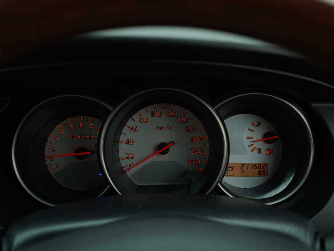 used 2011 Nissan Grand Livina CVTC Comfort 1.8