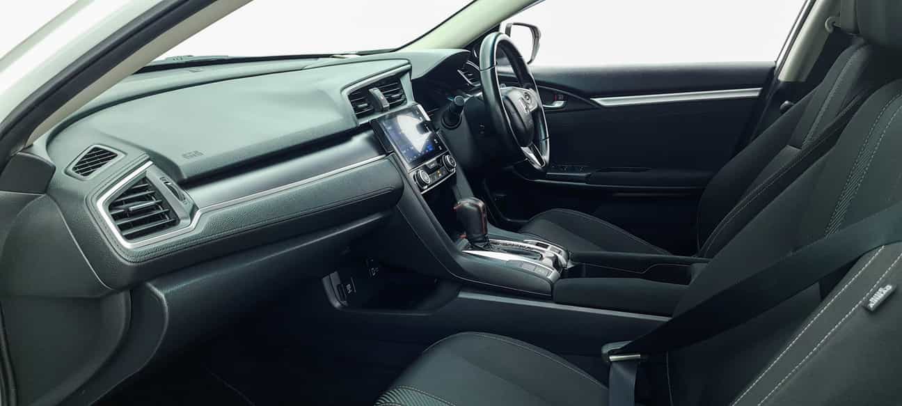 terpakai 2017 Honda CIVIC I-VTEC 1.8