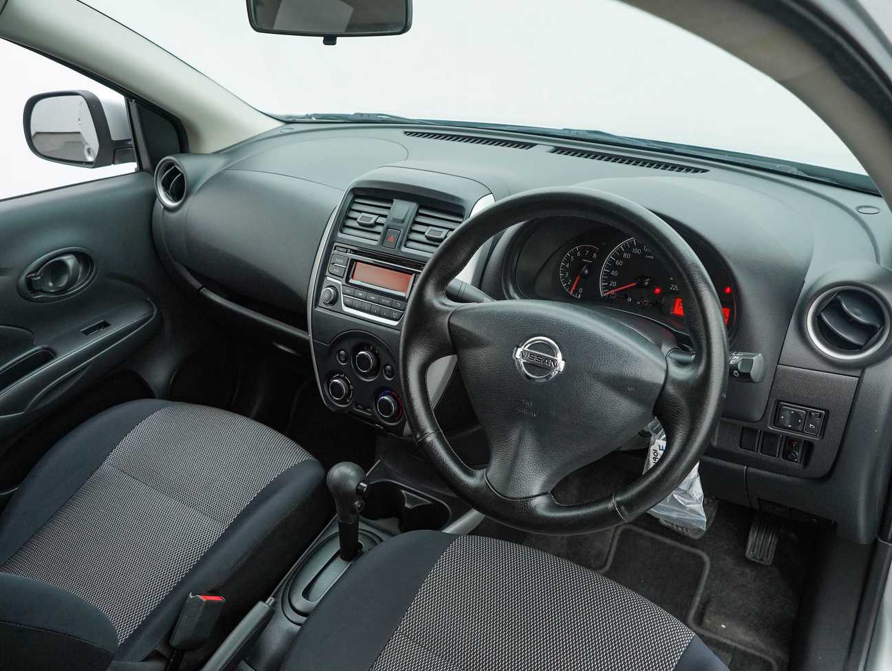 terpakai 2016 Nissan Almera E 1.5