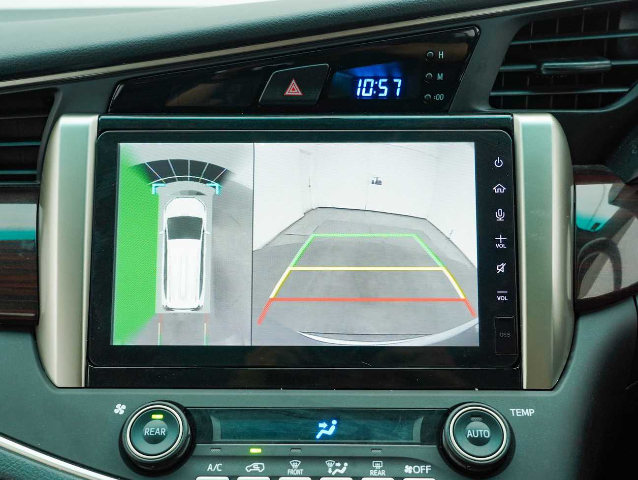 terpakai 2021 Toyota Innova X 2.0