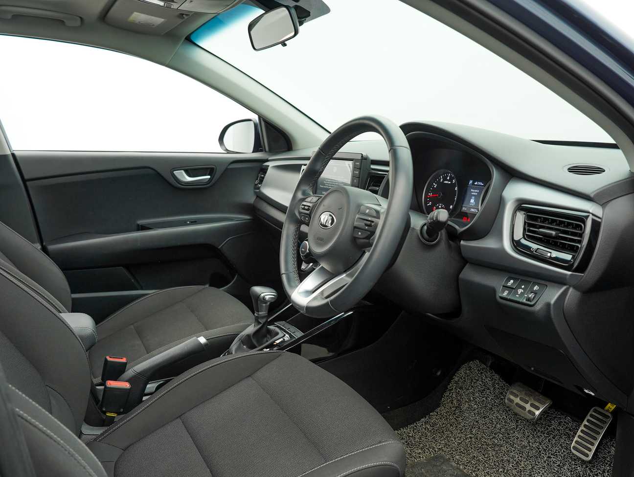 terpakai 2018 Kia Rio  1.4