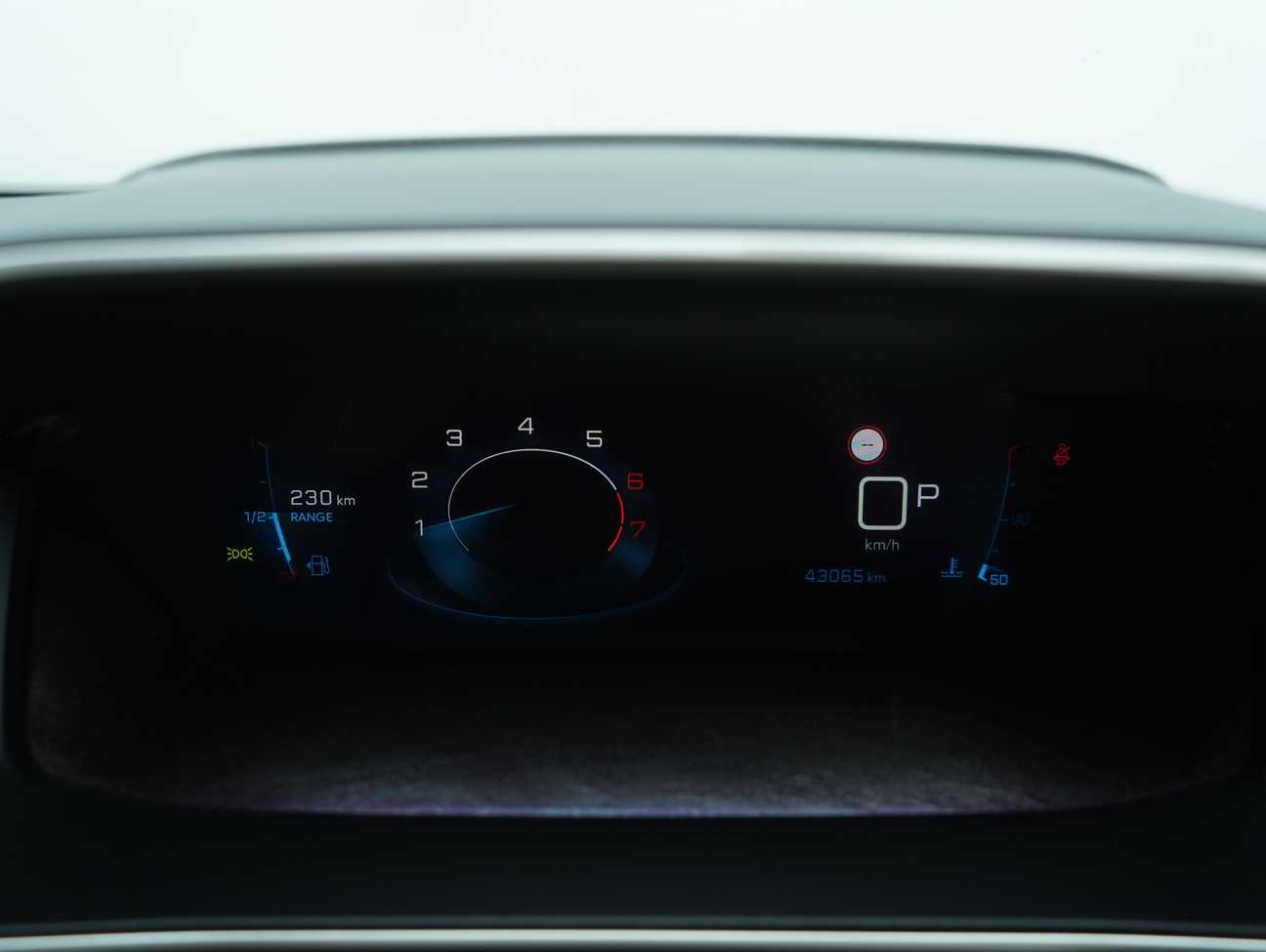used 2023 Peugeot 2008 Allure 1.2