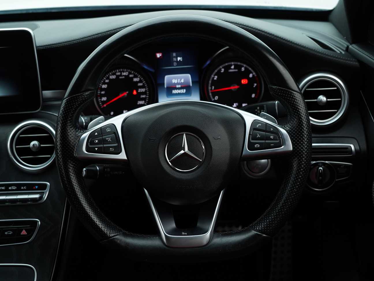 terpakai 2017 Mercedes-Benz C250 AMG Line 2.0