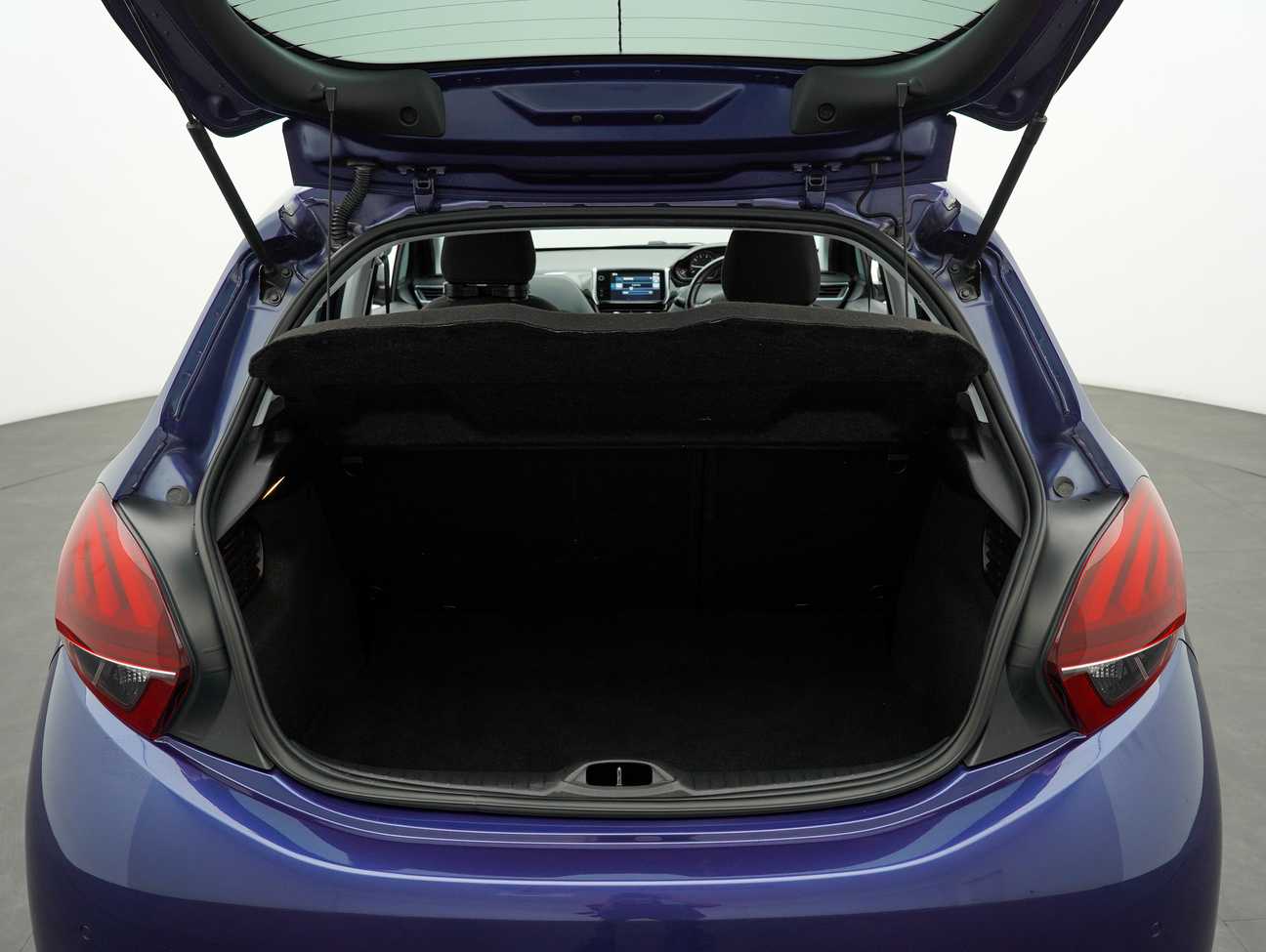 terpakai 2017 Peugeot 208 PureTech 1.2