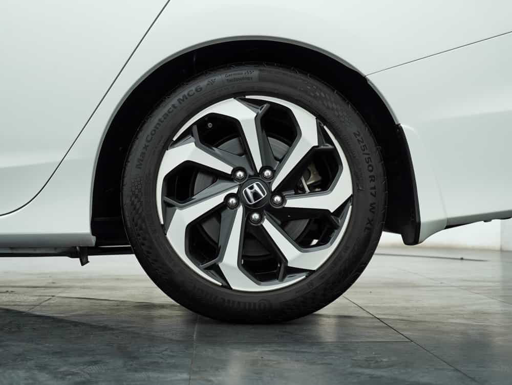 terpakai 2017 Honda Accord VTi-L 2.0