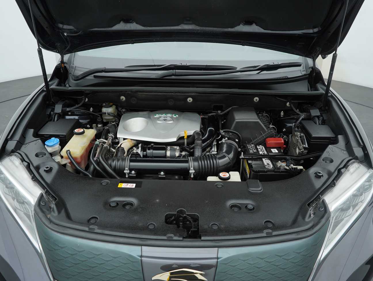 used 2018 Toyota Harrier Luxury 2.0