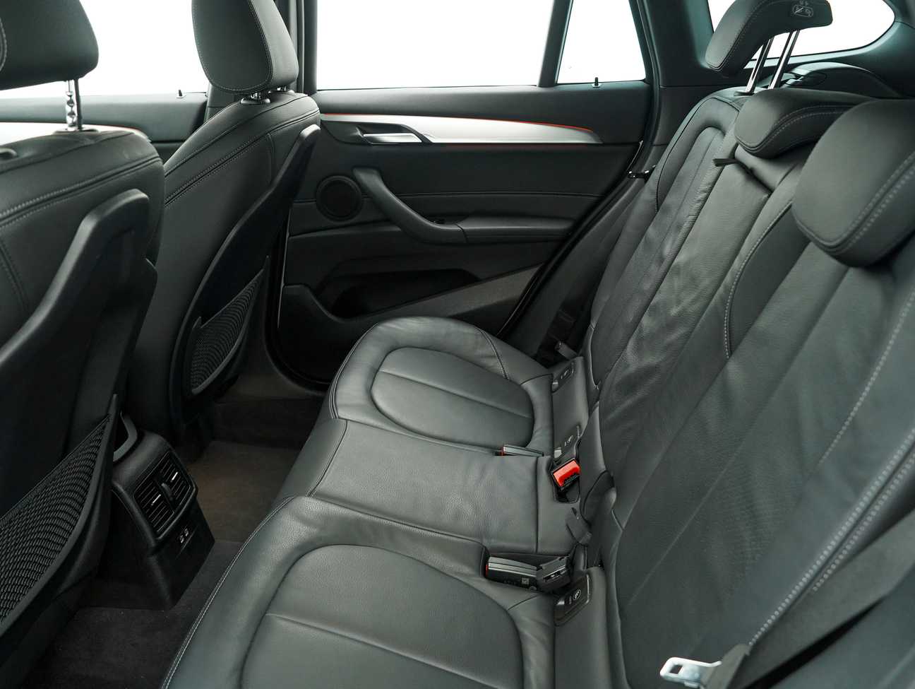 terpakai 2022 BMW X1 sDrive20i M Sport 2.0