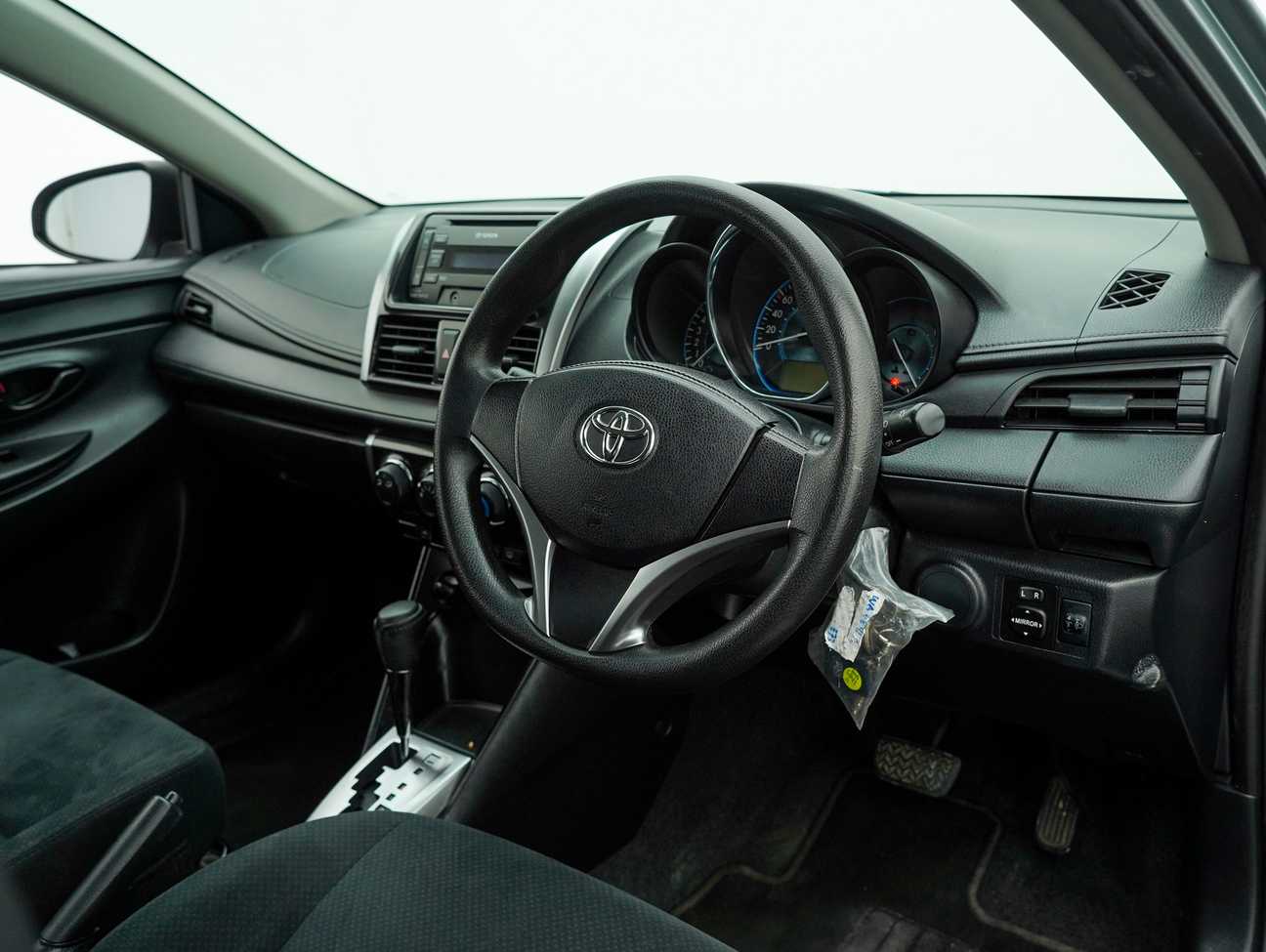 terpakai 2014 Toyota Vios J 1.5