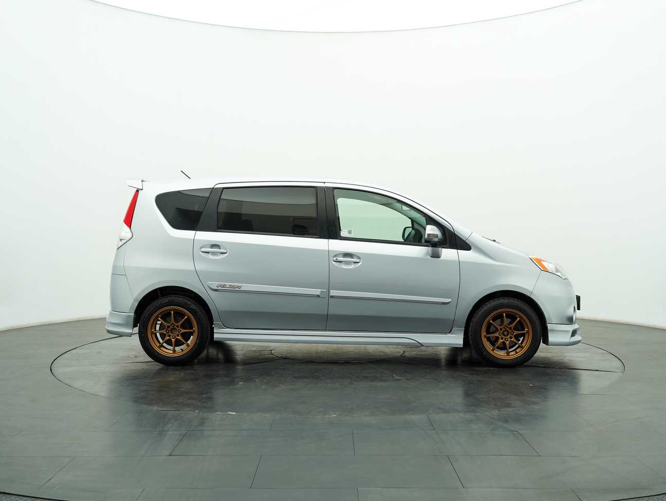 used 2012 Perodua Alza EZ 1.5