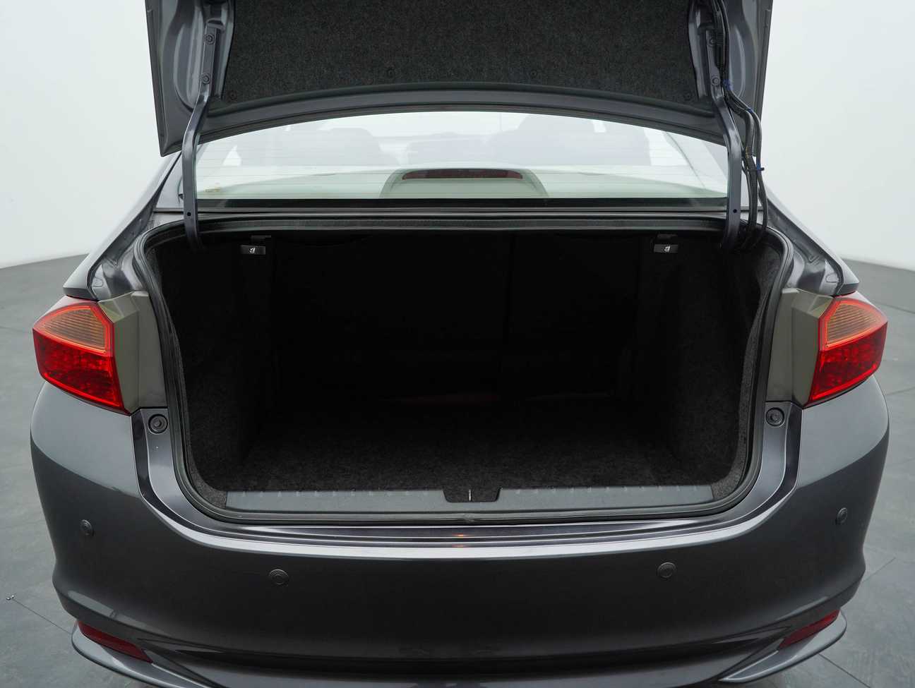 used 2014 Honda City V 1.5