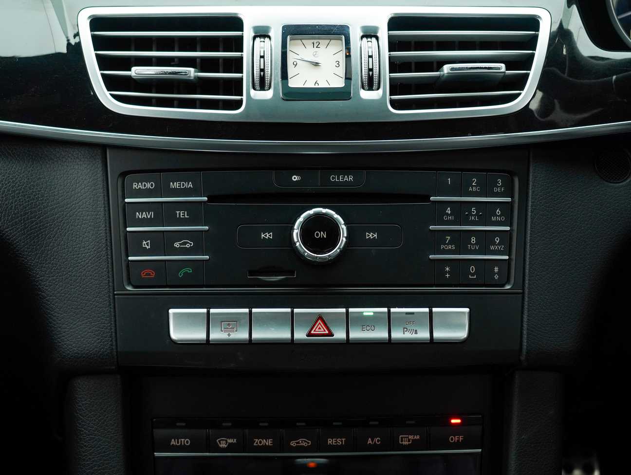 terpakai 2016 Mercedes-Benz E250 Avantgarde CGI 2.0