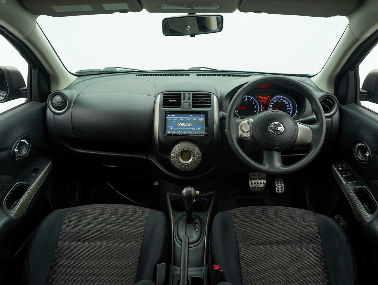 used 2014 Nissan Almera VL 1.5