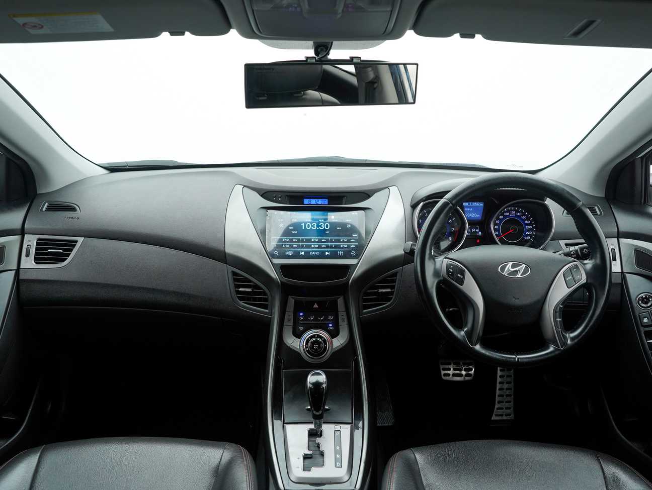 terpakai 2013 Inokom Elantra  1.6