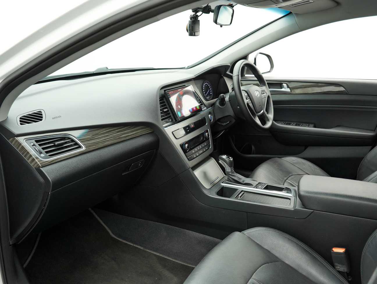 terpakai 2015 Hyundai Sonata Elegance 2.0