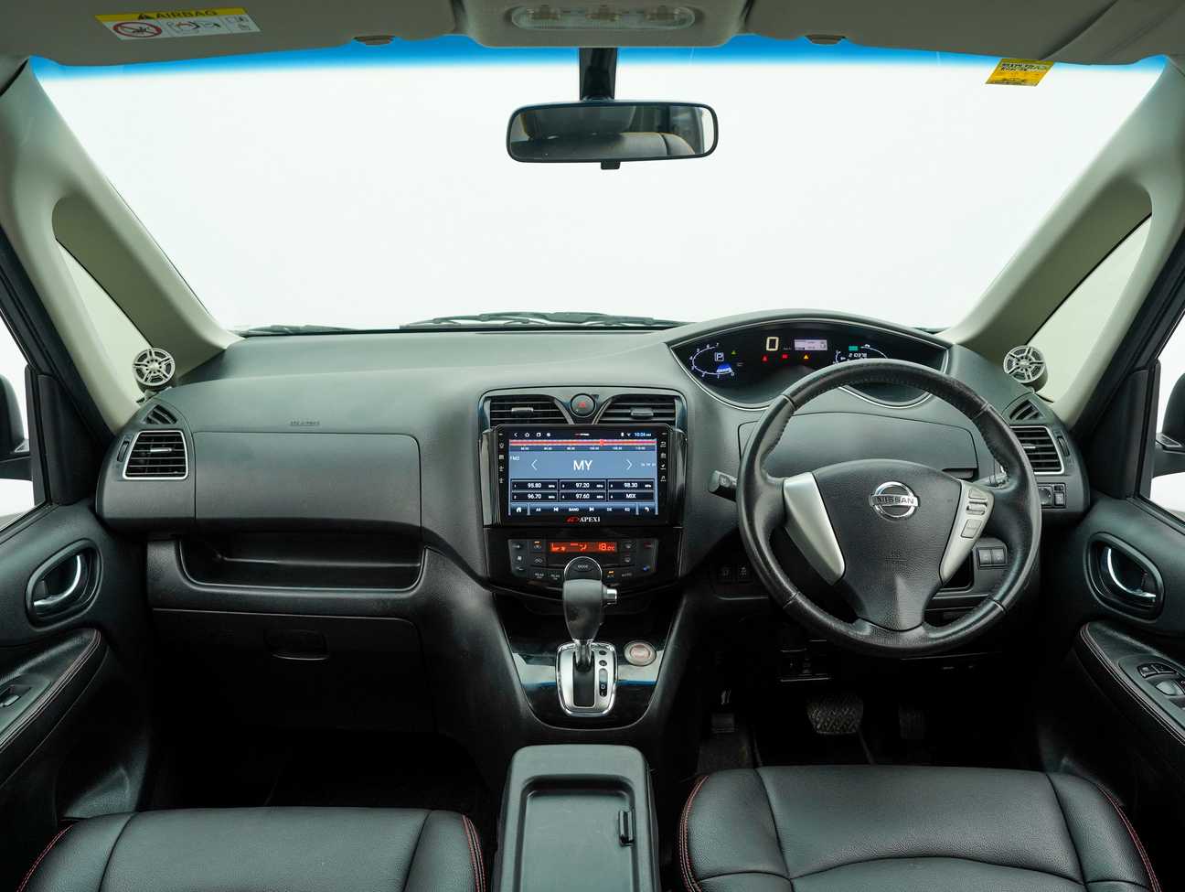 terpakai 2015 Nissan Serena S-Hybrid High-Way Star 2.0