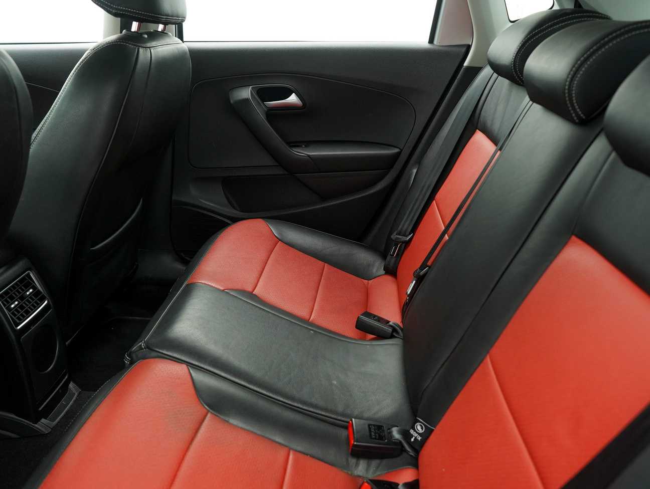 terpakai 2017 Volkswagen Polo  1.6