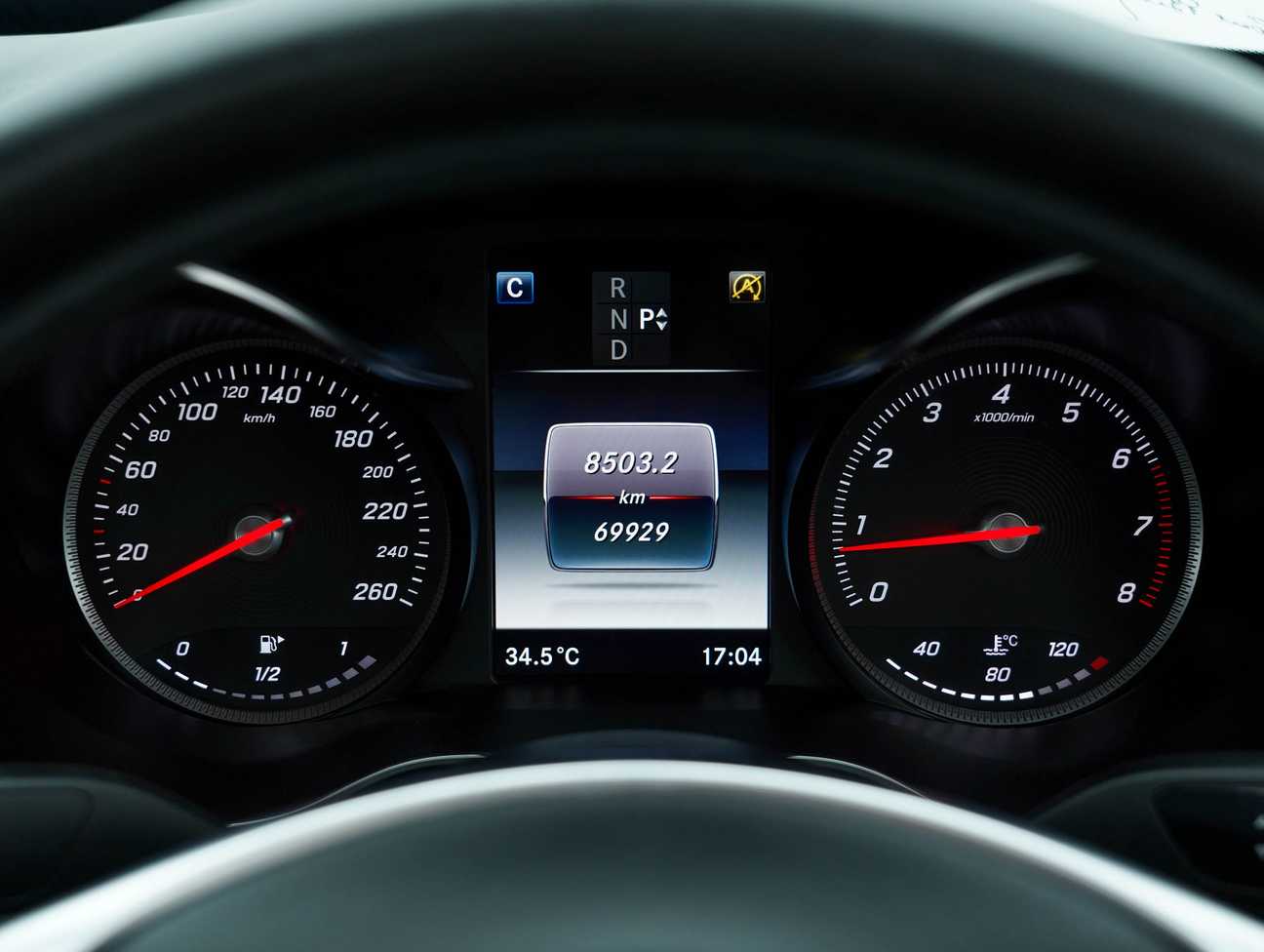 terpakai 2018 Mercedes-Benz C250 AMG Line 2.0