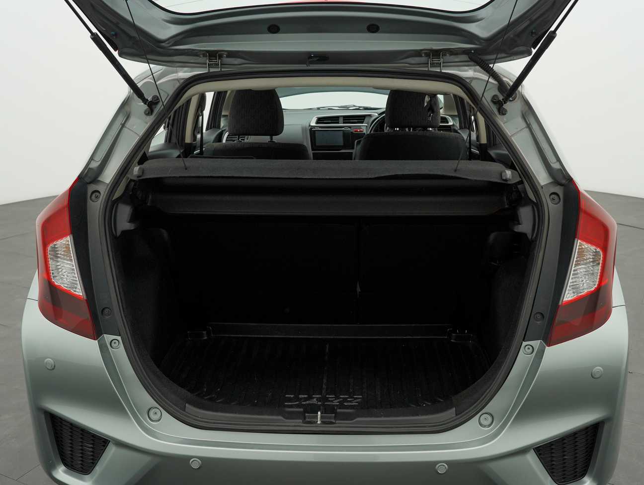 used 2014 Honda Jazz V 1.5