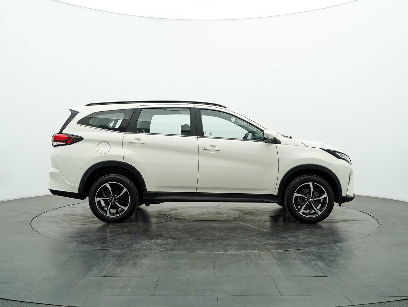 terpakai 2019 Perodua Aruz AV 1.5