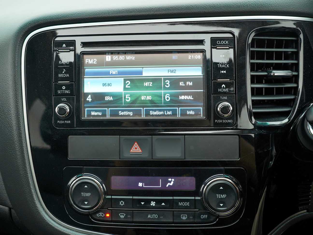 used 2016 Mitsubishi Outlander  2.4