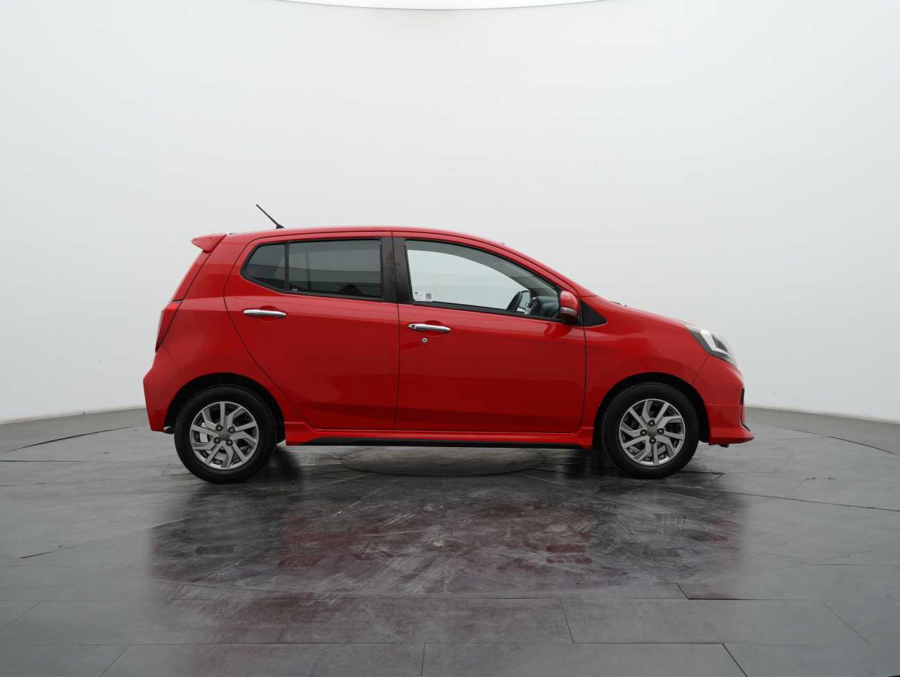 terpakai 2021 Perodua AXIA Advance 1.0