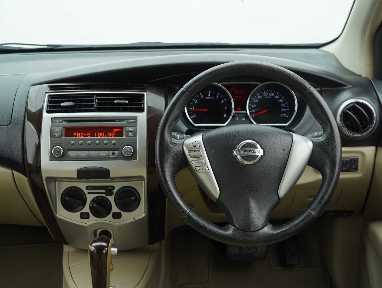 used 2014 Nissan Grand Livina Comfort 1.8