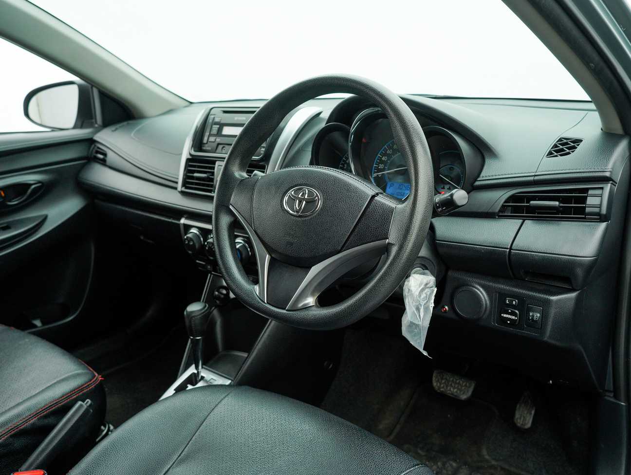 terpakai 2014 Toyota Vios J 1.5
