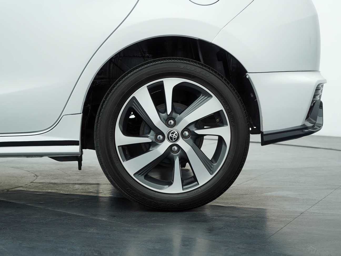 terpakai 2021 Toyota Yaris E 1.5