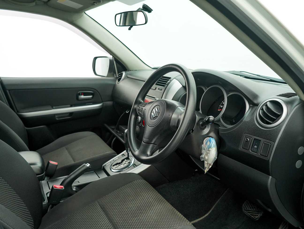 used 2010 Suzuki Grand Vitara  2.0