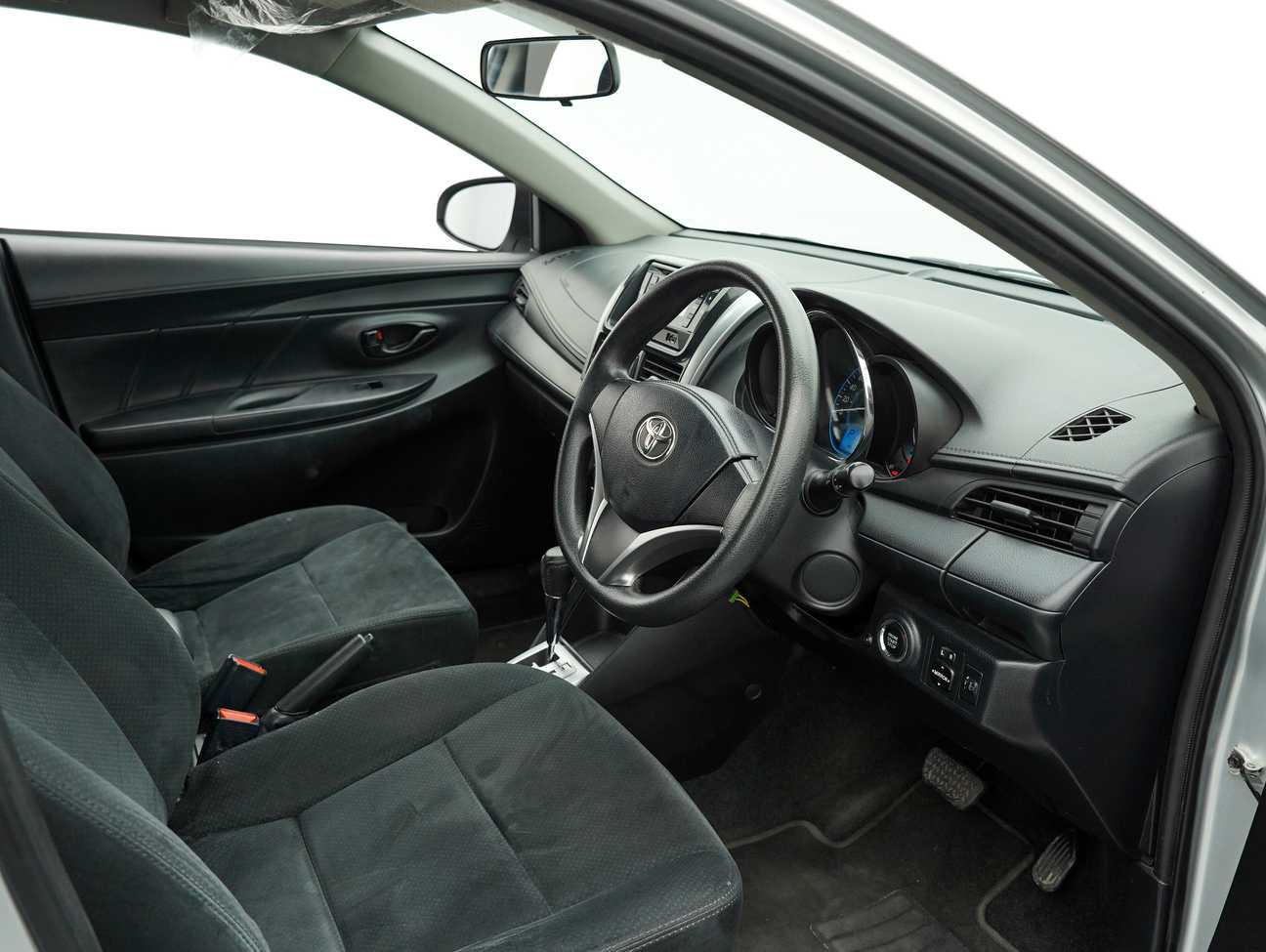 used 2015 Toyota Vios J 1.5