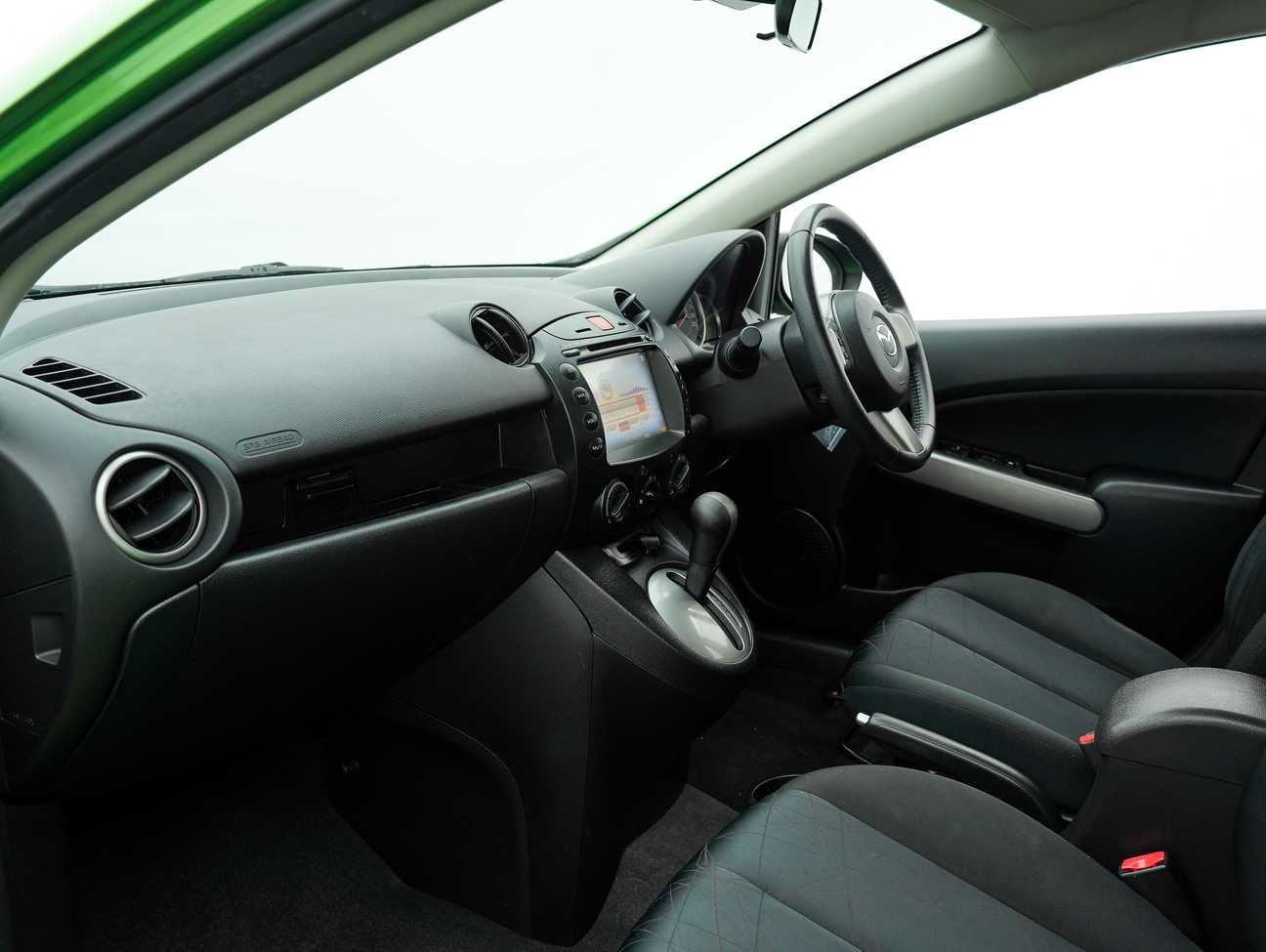 used 2012 Mazda 2 V 1.5